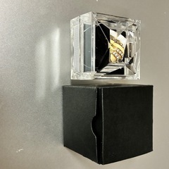 新品【ノーブランド】ジュエリー　リング　指輪　伊勢丹百貨店にて入手　輝くストーンの画像