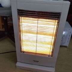 極上美品　2秒速暖　耐熱ガラス搭載　省エネ　電気ストーブ　ハロゲンヒーター　ストーブの画像