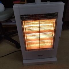 極上美品　2秒速暖　耐熱ガラス搭載　省エネ　電気ストーブ　ハロゲンヒーター　ストーブの画像