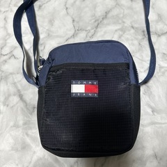 TOMMYショルダーバッグの画像