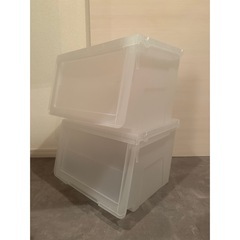 衣装ケース2つの画像