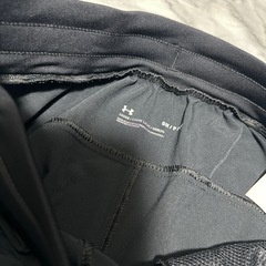 UNDER   ARMOUR ハーフパンツ      の画像
