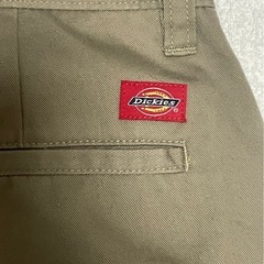 Dickies ベージュ ショートパンツの画像