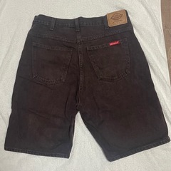 Dickies ブラウン ショートパンツ レザーパッチ付きの画像