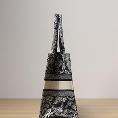 Dior ディオール　カバン　バックの画像