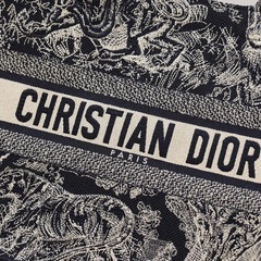 Dior ディオール　カバン　バックの画像