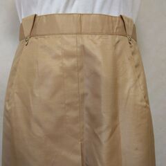 スカート　ゴールドの画像