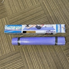 新品　未使用品ヨガマットの画像