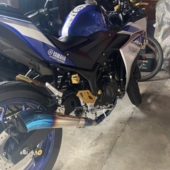 自賠責9年7月まであり　ワンオーナー　純正マフラー付き　YAMAHA yzf r25 オイル漏れ、目立った傷なしの画像