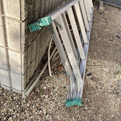 アルインコ　脚立の画像