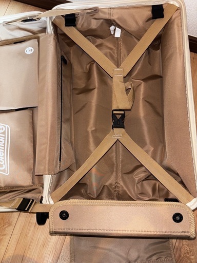 Colemanロフト限定版　キャリーケース38L 
