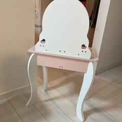 子供用　化粧台　ドレッサーの画像
