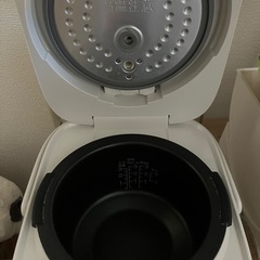 【10/13〜16で受取可能な方限定】炊飯器（3合）の画像
