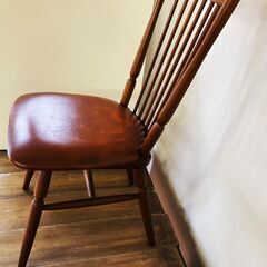 【昭和レトロ　ダイニングチェア】少し高めの背もたれが好印象です♪　４脚１セット　価格改定の画像