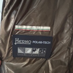 Herno ダウンコート 切り替え カーキの画像