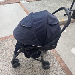 コンビ　ベビーカーの画像