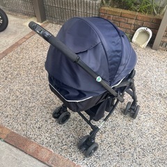 コンビ　ベビーカーの画像