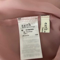 透け感トップスの画像