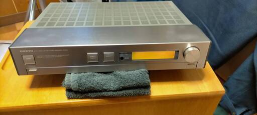 ◇ONKYO R-200A 中古品　寸法450×300×90 ◇