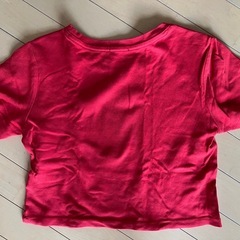 レディース Tシャツ 赤 GUの画像