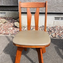 超目玉❣️回転式食卓椅子の画像