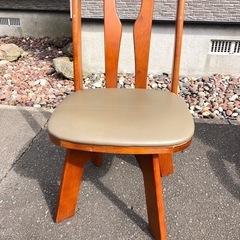 超目玉❣️回転式食卓椅子の画像