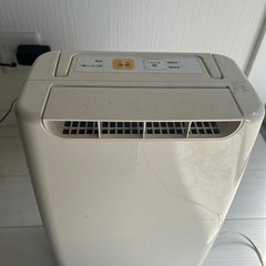アイリスオーヤマ 衣料乾
除湿機の画像