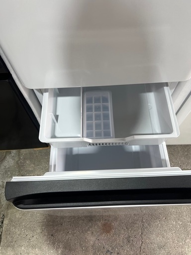 【ご成約】038　Hisense ノンフロン冷凍冷蔵庫 135L HR-D13E4W 2025年製【極美品使用頻度1ヶ月❗️