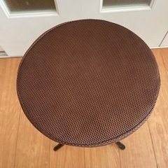 折りたたみ丸椅子の画像