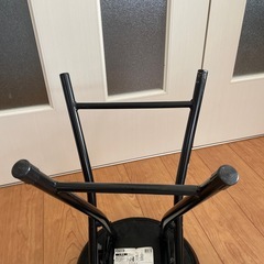 折りたたみ丸椅子の画像