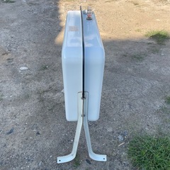 灯油タンク 燃料タンク オイルタンク スタンド付き 中古品の画像