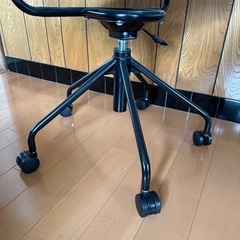 オフィスチェア パソコンチェアの画像