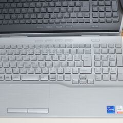 中古ノートパソコン 富士通 AH53/G2 Windows11+office 高性能core i7-1260P/メモリ8GB/爆速SSD512GB/15.6インチ/WEBカメラ/無線/ブルーレイの画像