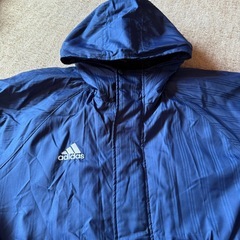 adidasベンチコートＬの画像