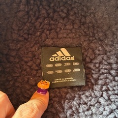 adidasベンチコートＬの画像