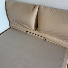 ダブルベッドの画像