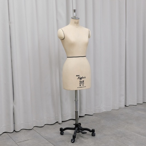 KJ-4【新入荷　リサイクル品】TOKYOキイヤ　NEW KYPRIS 9AR トルソー