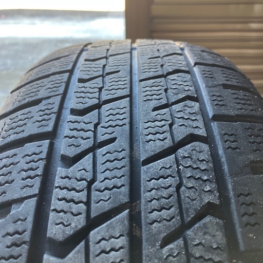 日産純正ｱﾙﾐﾎｲｰﾙ｜4本ｾｯﾄ｜ｽﾀｯﾄﾞﾚｽﾀｲﾔ付