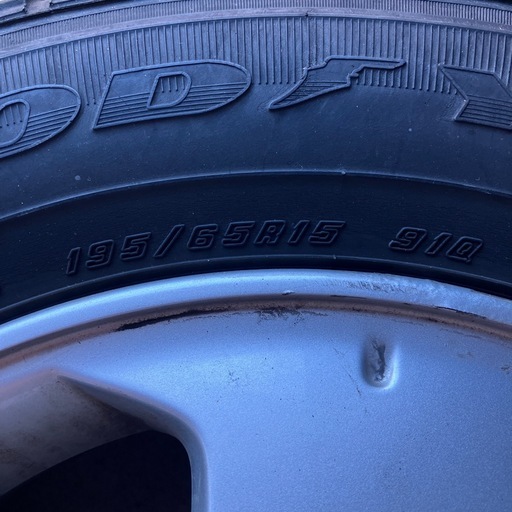 日産純正ｱﾙﾐﾎｲｰﾙ｜4本ｾｯﾄ｜ｽﾀｯﾄﾞﾚｽﾀｲﾔ付