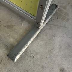 オフィススクリーン メタル パーテーションの画像