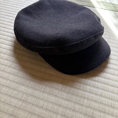 黒のベレー帽タイプの画像