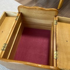 裁縫箱の画像