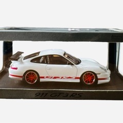 ポルシェ 911 GT3 RSのミニカー　おもちゃの画像