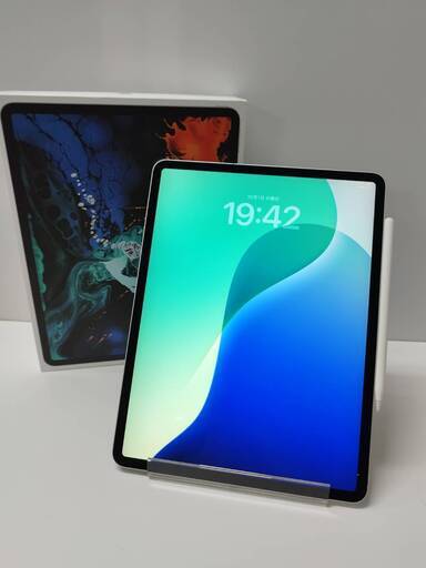 【Wi-Fi+Cellular】iPad Pro 12.9インチ(第3世代)/A1895/512GB〈MTJJ2J/A〉アップルペンシル(A2051)つき！