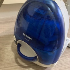 【値下げしました‼️‼️】掃除機&紙パック3枚入り付き✨の画像