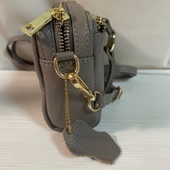 未使用　SOEUR レザースクエア　ショルダーバッグの画像