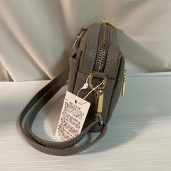 未使用　SOEUR レザースクエア　ショルダーバッグの画像
