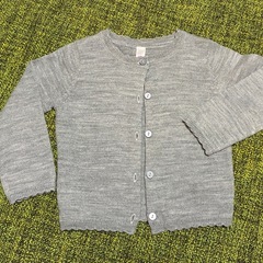 【美品】女児ベーシックカラー薄手長袖トップス、ニットカーディガン、ソックスセットの画像