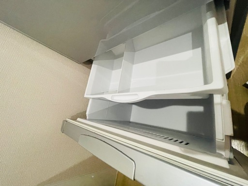 【受け渡し者決まりました！】破格！！HITACHI ファミリータイプの冷蔵庫 