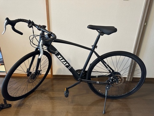 ロードバイク シマノ21段変速 自転車 700×28c 軽量 シティサイクル 初心者 ディスクブレーキ ドロップハンドル スポーツ自転車 通勤通学対応 スタンド付属 XLEAT XR-009